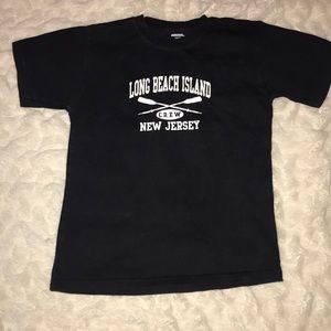 Black long beach island shirt.